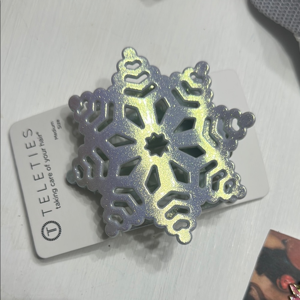 TELETIES Silver Snowflake Hair Clip